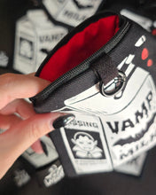 Cargar imagen en el visor de la galería, Vamp Milk Monedero
