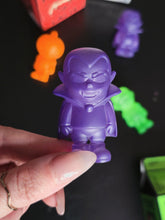 Cargar imagen en el visor de la galería, Mini vampire monster toy
