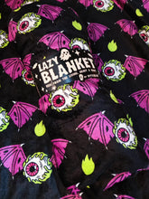 Cargar imagen en el visor de la galería, Bat Eye Frazada
