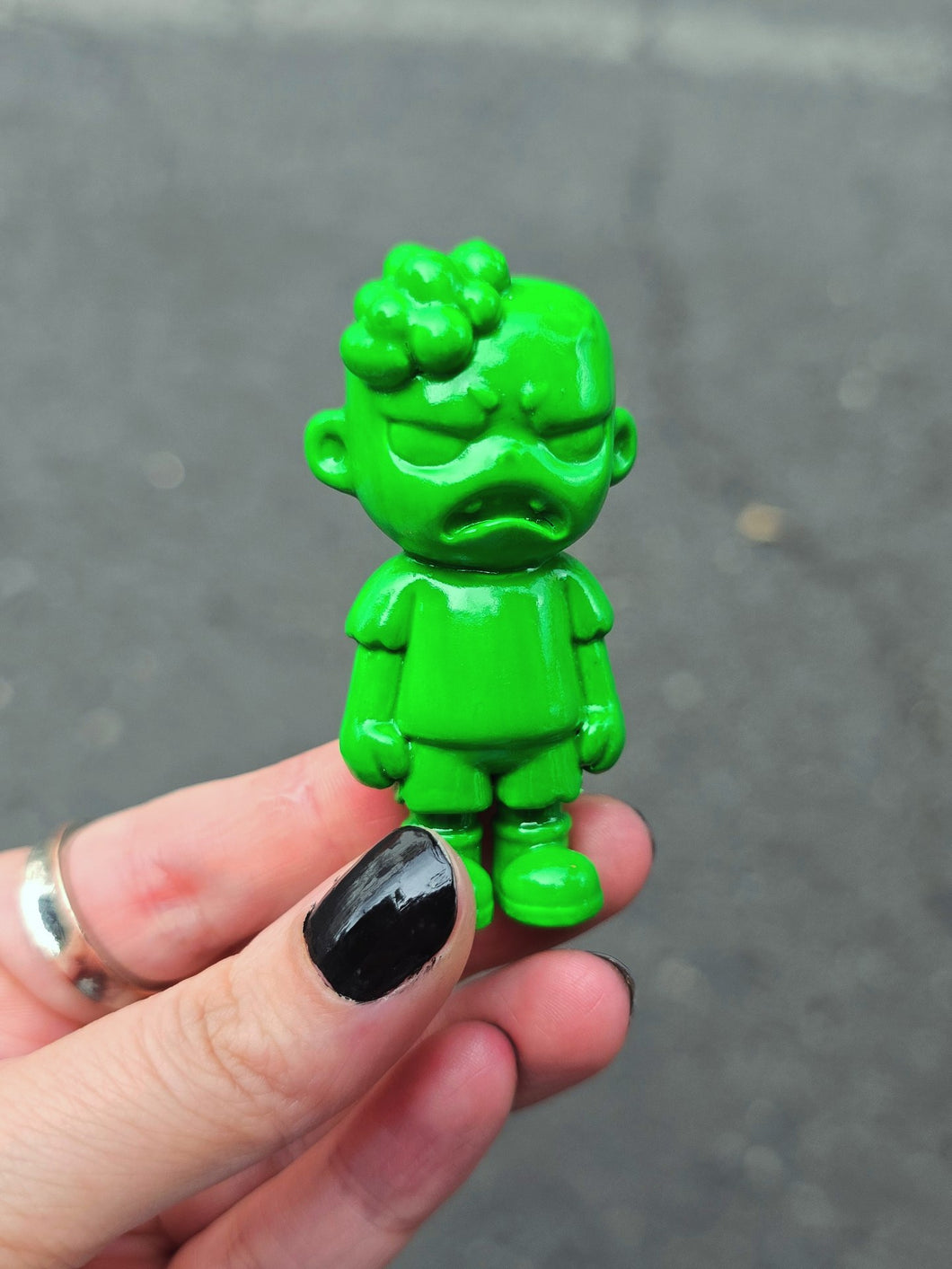 Mini zombie monster toy